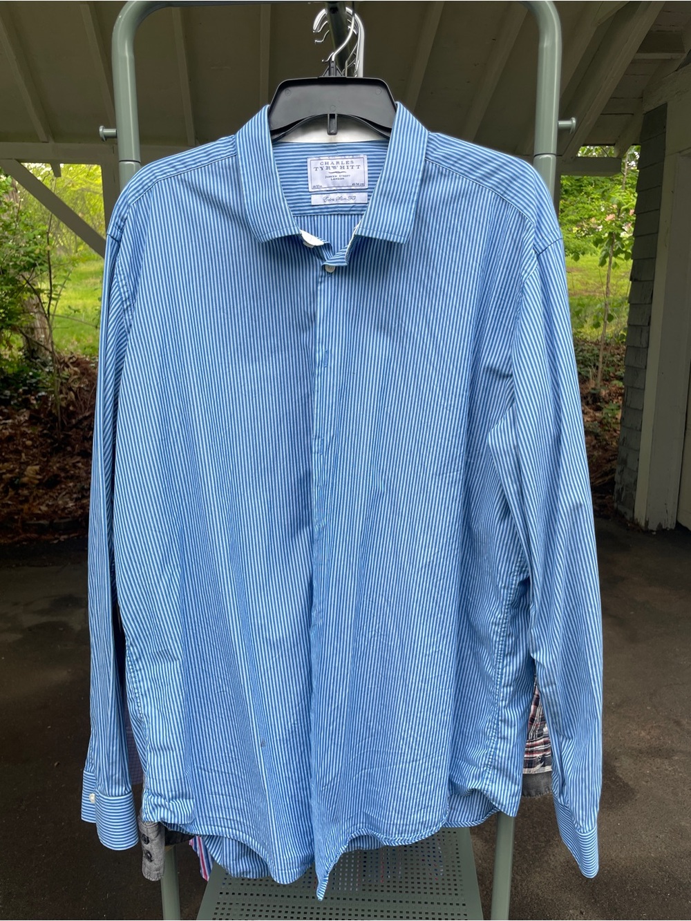 Charles Tyrwhitt Light Blue and White Striped Men's Dress Shirt
